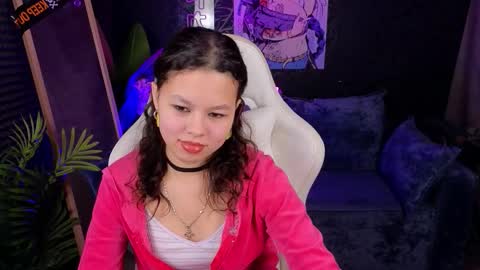 moco_choco online show from November 7, 2025, 1:38 am