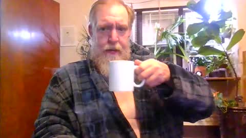 moeblick online show from December 3, 2025, 12:36 pm