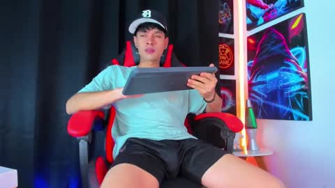 moises_23cm online show from February 17, 2025, 3:58 am