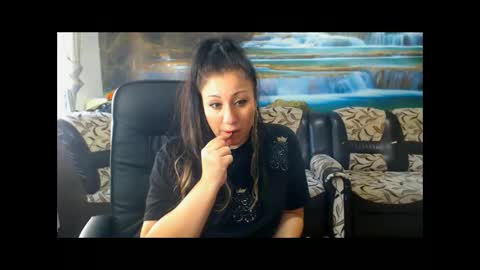 Snapshot of moistmady chatting on November 3, 2025, 1:45 pm moistmady online show from November 3, 2025, 1:45 pm