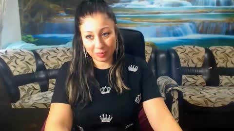 Snapshot of moistmady chatting on November 20, 2025, 6:35 am moistmady online show from November 20, 2025, 6:35 am