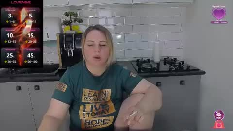 Snapshot of mojjo_erika chatting on June 19, 2026, 8:07 am erika online show from June 19, 2026, 8:07 am