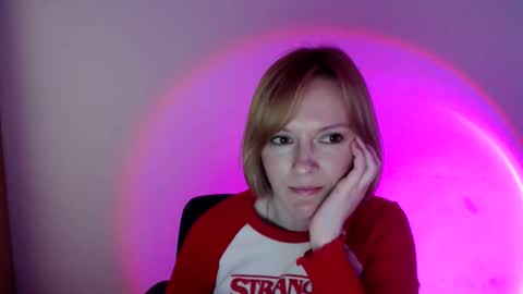Snapshot of mollilove chatting on May 12, 2026, 10:01 am mollilove online show from May 12, 2026, 10:01 am
