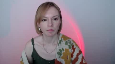 Snapshot of mollilove chatting on May 16, 2026, 6:54 am mollilove online show from May 16, 2026, 6:54 am