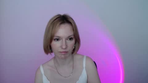 Snapshot of mollilove chatting on May 22, 2026, 7:48 am mollilove online show from May 22, 2026, 7:48 am
