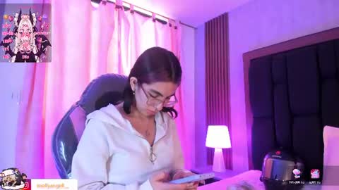 Snapshot of molly__a chatting on July 30, 2026, 4:17 pm Molly online show from July 30, 2026, 4:17 pm