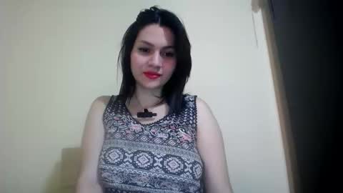 Snapshot of molly_fragance chatting on September 29, 2025, 6:13 pm Molly online show from September 29, 2025, 6:13 pm