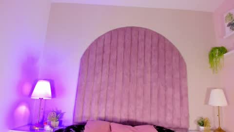 Molly Jackson online show from February 2, 2025, 12:35 pm