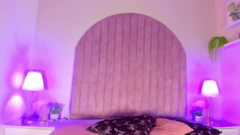 Molly Jackson online show from February 12, 2025, 12:12 pm