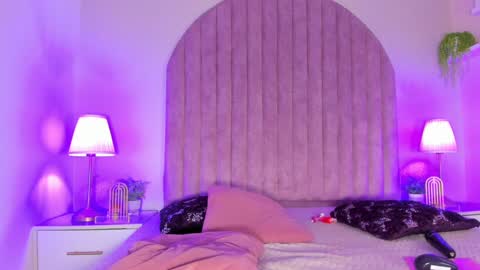 Molly Jackson online show from February 17, 2025, 3:42 pm