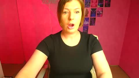 Snapshot of molly_mis chatting on April 25, 2026, 11:35 am Molly online show from April 25, 2026, 11:35 am