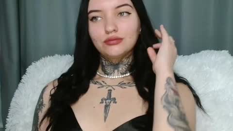 Lina online show from December 18, 2024, 9:36 am