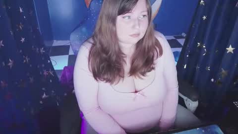 molly_moons online show from October 17, 2025, 11:51 pm