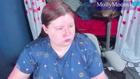 molly_moons online show from May 11, 2026, 3:01 am