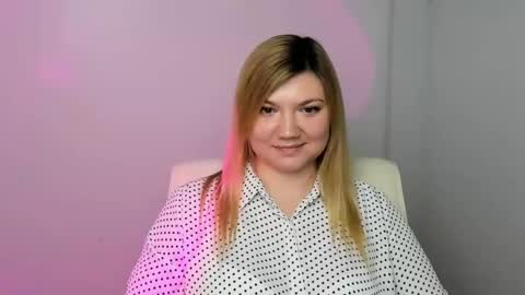 Molly online show from January 21, 2025, 3:21 pm