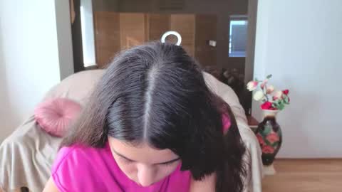 Molly Owens online show from October 5, 2025, 6:56 am