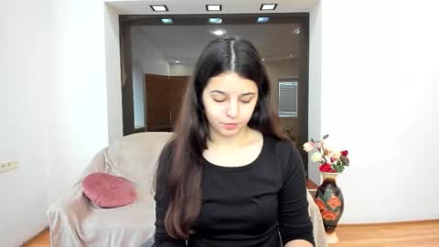 Molly Owens online show from October 13, 2025, 5:51 am