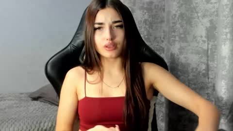 Molly online show from December 16, 2025, 7:41 pm