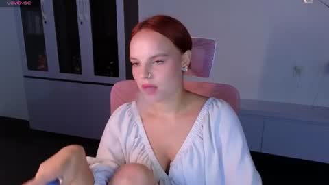 Snapshot of mollybossy chatting on July 23, 2026, 1:58 am Molly online show from July 23, 2026, 1:58 am