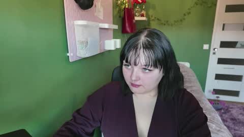 Molly online show from March 11, 2026, 9:37 am