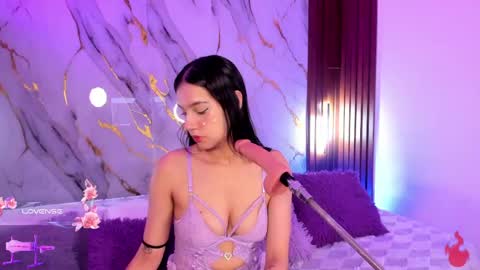 Snapshot of mollylewis18 chatting on April 20, 2026, 8:43 pm New girl Emily Valentina Michelle online show from April 20, 2026, 8:43 pm