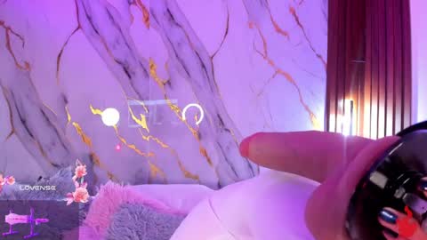 Snapshot of mollylewis18 chatting on April 28, 2026, 2:27 am New girl Emily Valentina Michelle online show from April 28, 2026, 2:27 am