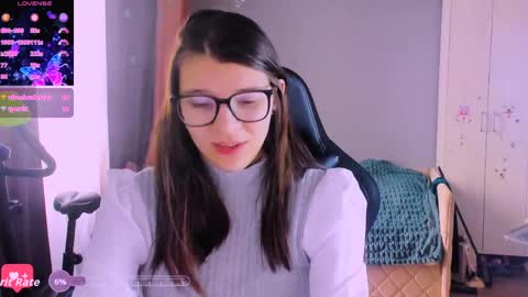  KIRA  online show from April 6, 2026, 4:46 am