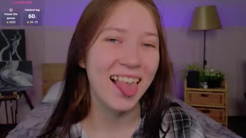 Molly online show from March 1, 2026, 10:06 am