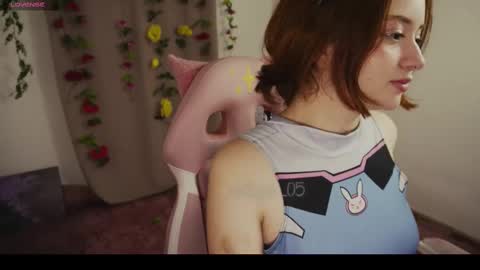 mollysb_05 online show from March 6, 2025, 8:59 pm