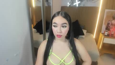 Snapshot of mollyspencer1 chatting on July 18, 2026, 6:56 pm MOLLY online show from July 18, 2026, 6:56 pm