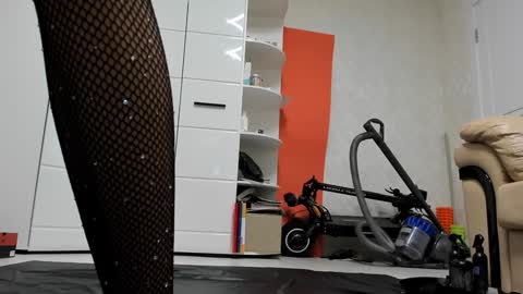 AngelMomm online show from February 8, 2025, 9:03 am