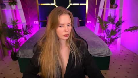 mollyymayy online show from January 16, 2026, 10:41 am