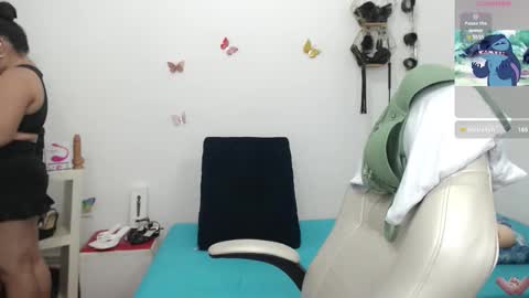 Snapshot of mom_17 chatting on February 9, 2026, 9:30 pm Celeste online show from February 9, 2026, 9:30 pm