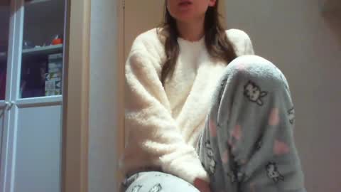 Hailey online show from December 1, 2024, 10:43 pm