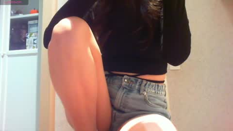 Hailey online show from February 23, 2025, 12:37 pm