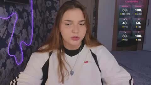 Leah online show from April 25, 2026, 2:03 pm