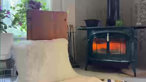 Mia  online show from September 9, 2025, 12:59 pm