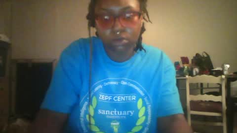 Snapshot of mommiemilkers2000 chatting on July 17, 2026, 2:07 am mommiemilkers2000 online show from July 17, 2026, 2:07 am