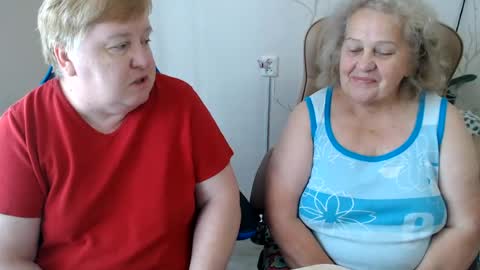 Snapshot of mommy99x chatting on July 28, 2026, 7:04 am Mommy99X online show from July 28, 2026, 7:04 am