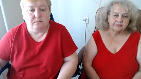 Snapshot of mommy99x chatting on July 29, 2026, 8:12 am Mommy99X online show from July 29, 2026, 8:12 am