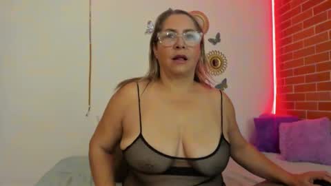 Maja online show from December 19, 2024, 4:34 am