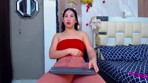 Snapshot of mommy_dulce chatting on December 22, 2025, 10:29 pm ANDREA online show from December 22, 2025, 10:29 pm