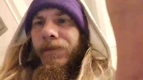 Snapshot of mommyissues2386 chatting on December 19, 2024, 6:01 am Richard Sheridan online show from December 19, 2024, 6:01 am