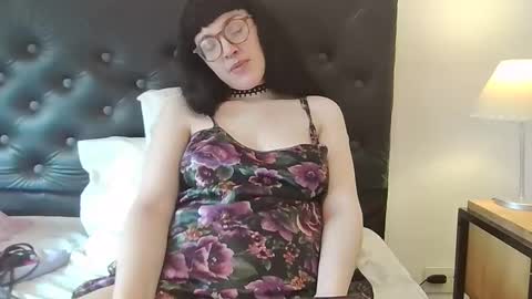 Mommynatrix online show from March 30, 2026, 4:19 pm