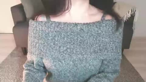 Snapshot of momo612238 chatting on December 13, 2024, 11:17 pm Momo online show from December 13, 2024, 11:17 pm