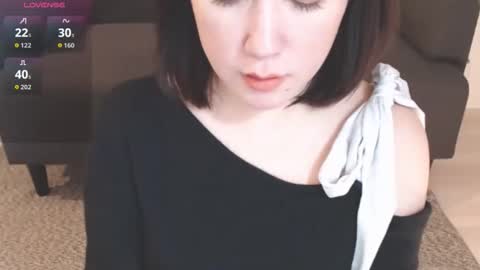 Momo online show from April 11, 2026, 10:30 am