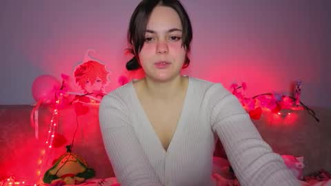 Snapshot of momomochi_ chatting on February 17, 2026, 9:43 pm Momo online show from February 17, 2026, 9:43 pm