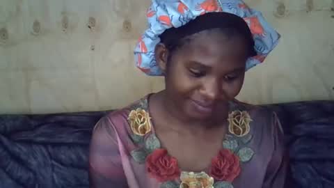 momsdoll online show from June 4, 2026, 6:41 am