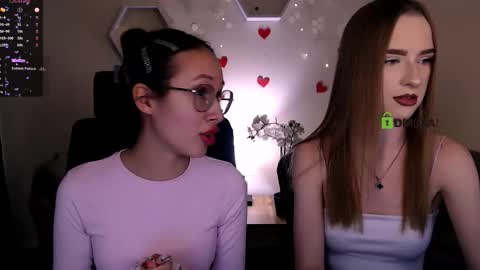 Mona  online show from October 4, 2025, 7:23 pm