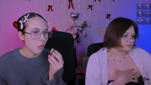 Mona  online show from April 19, 2026, 7:16 pm